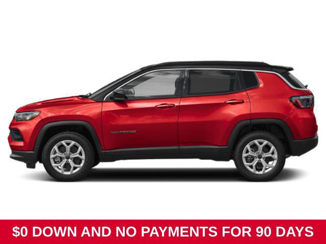 Used 2025 Jeep Compass Latitude AWD/4WD image 3