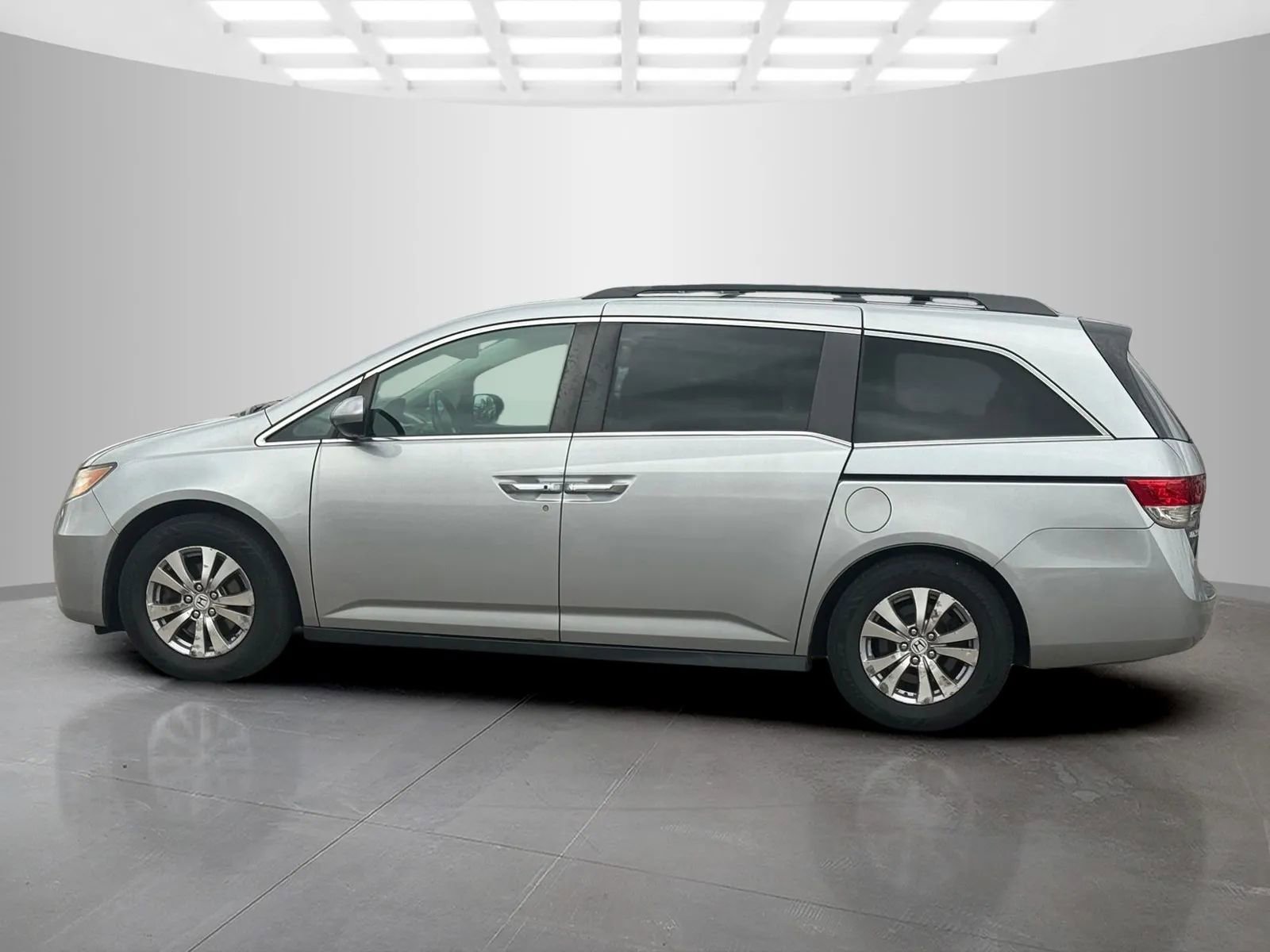 Used 2016 Honda Odyssey EX-L image 8