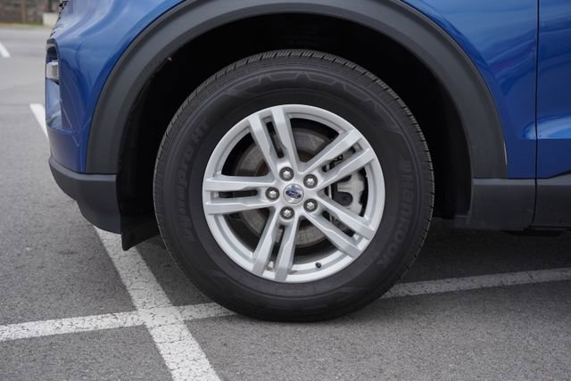 Used 2021 Ford Explorer XLT w/ Equipment Group 202A image 11