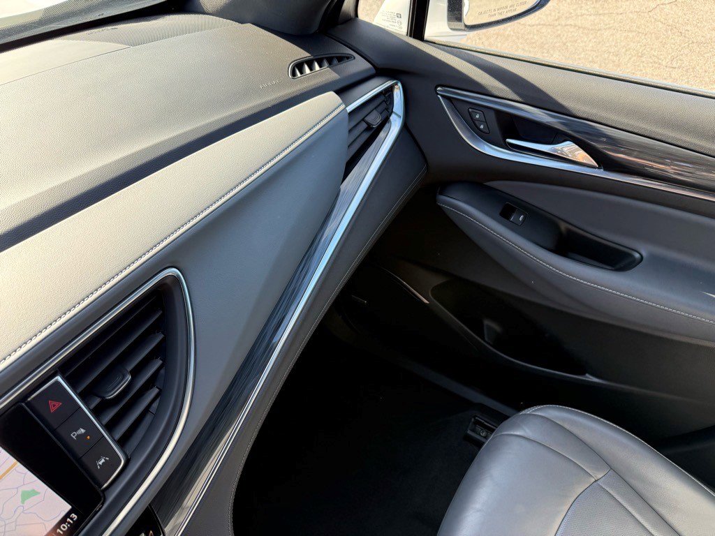 Certified 2024 Buick Enclave Premium image 29