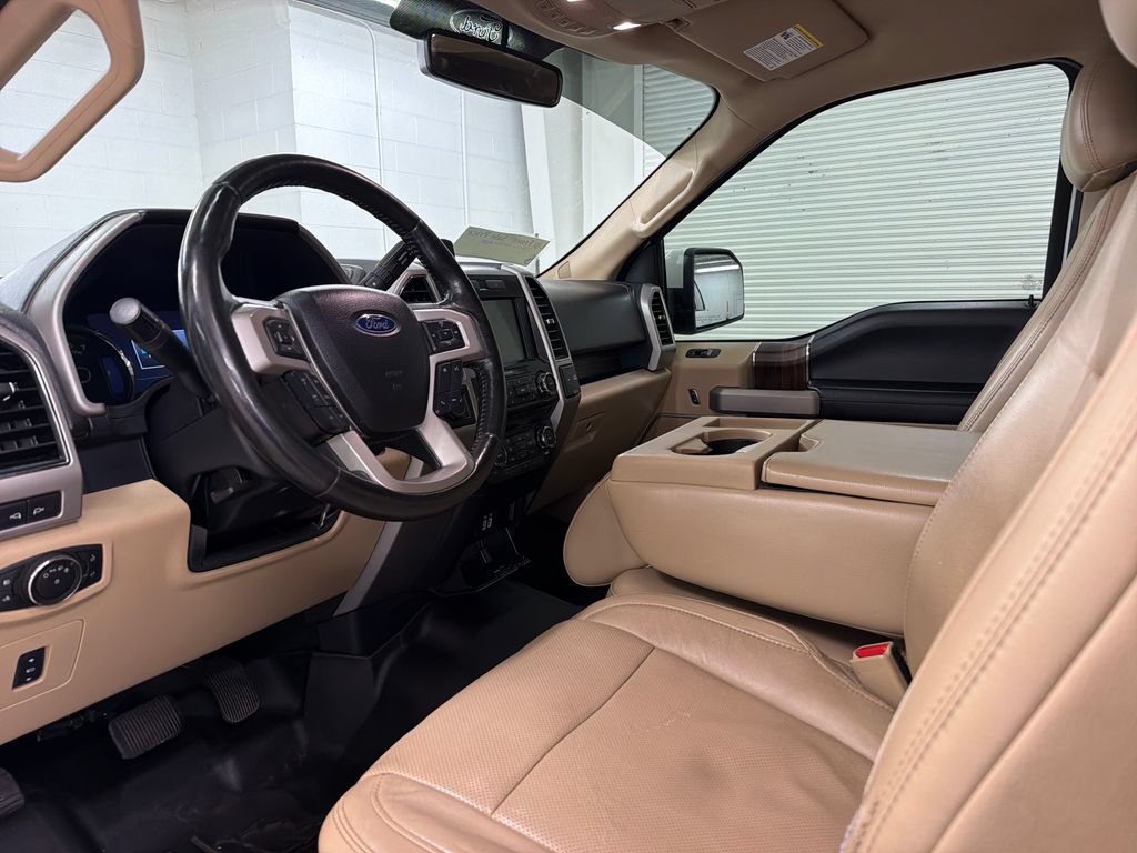 Used 2017 Ford F150 Lariat AWD/4WD image 4