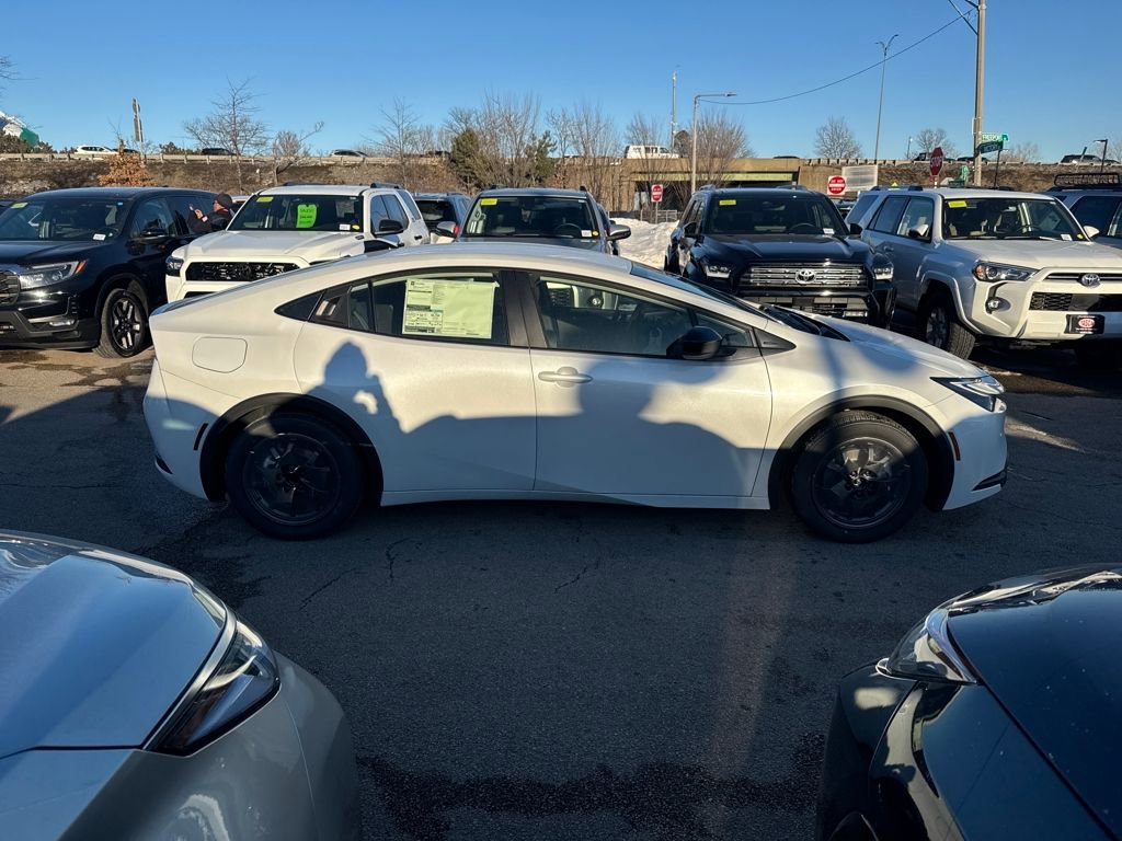 New 2026 Toyota Prius Plug-In Hybrid image 7