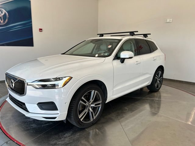 Used 2018 Volvo XC60 T6 Momentum w/ Vision Package AWD/4WD image 2