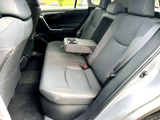 Used 2024 Toyota RAV4 LE AWD/4WD image 16