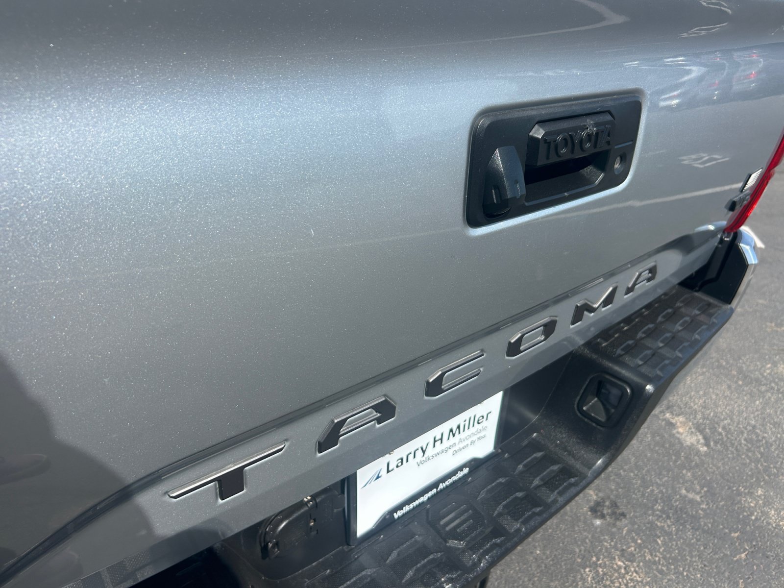 Used 2022 Toyota Tacoma SR5 RWD image 23