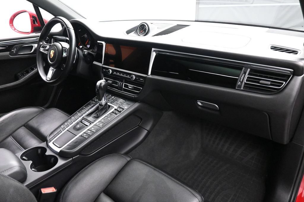 Used 2021 Porsche Macan GTS w/ Premium Package Plus (PF9) AWD/4WD image 24