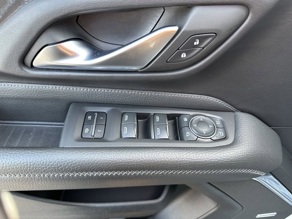 Certified 2022 GMC Yukon XL Denali image 19