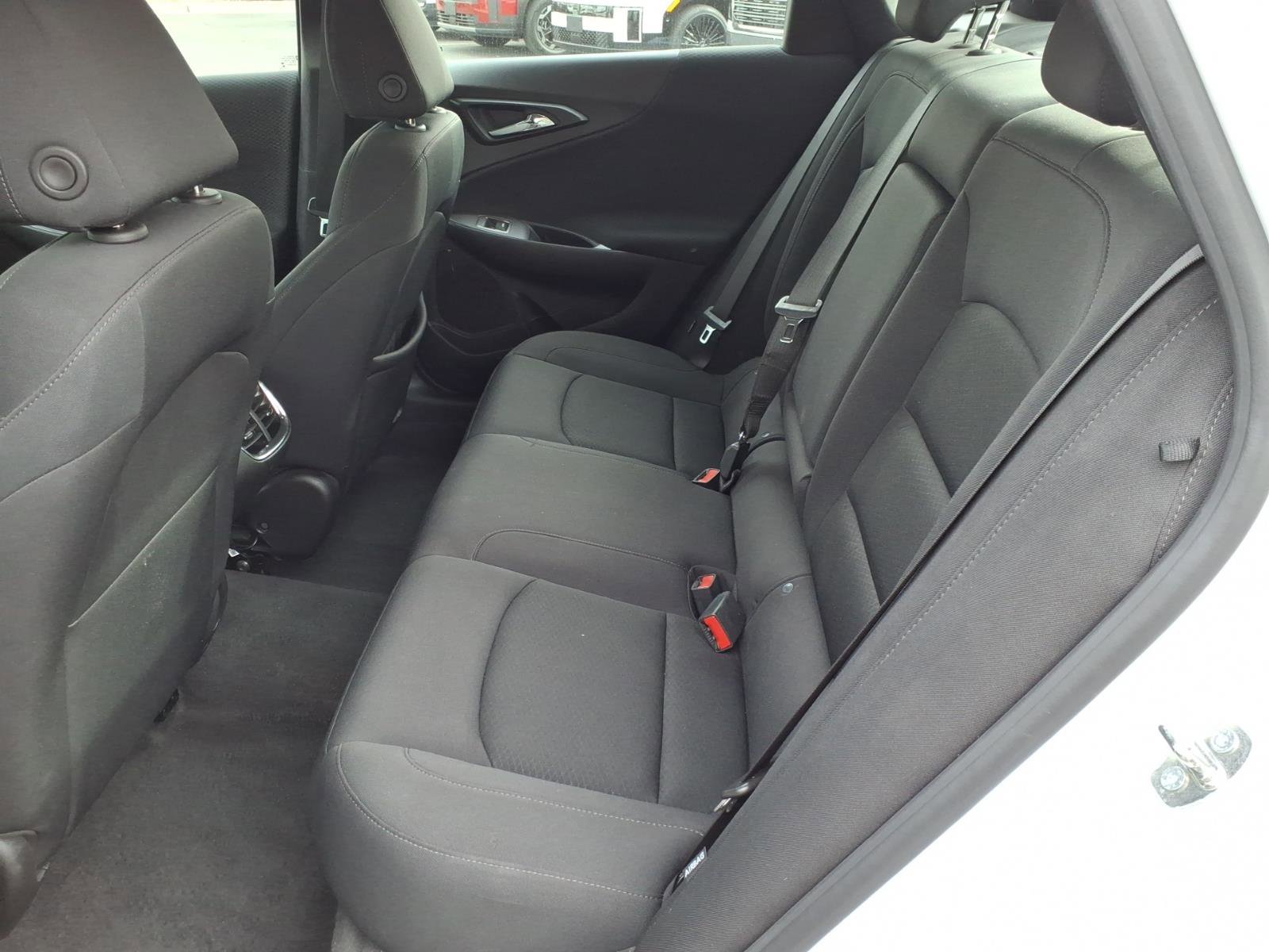 Used 2023 Chevrolet Malibu LT FWD image 15