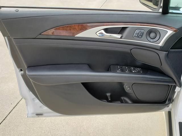 Used 2018 Lincoln MKZ Reserve w/ Climate Package image 12