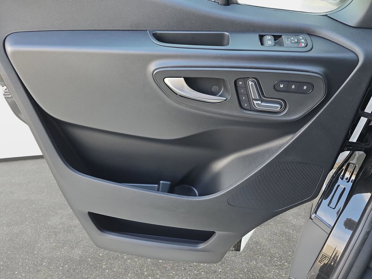 New 2025 Mercedes-Benz Sprinter 2500 image 25