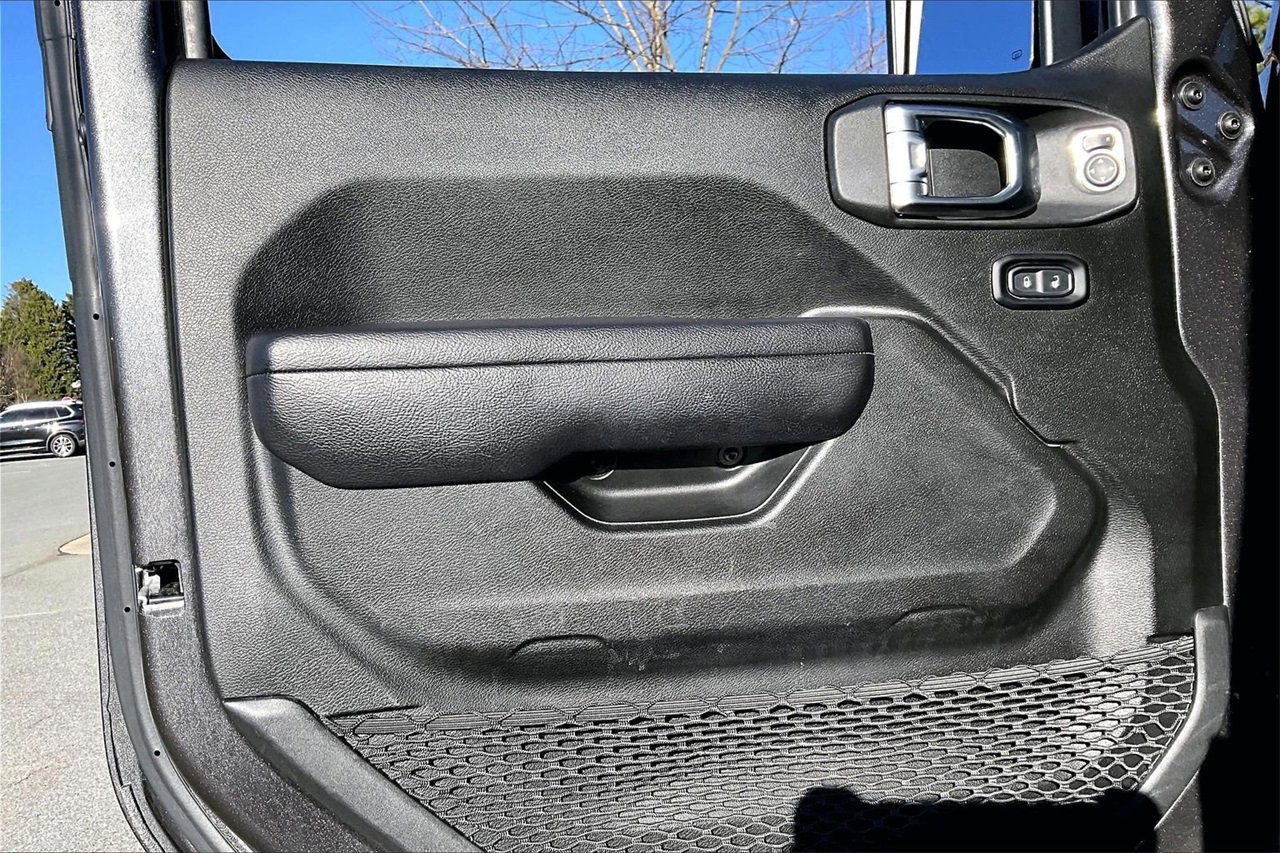 Certified 2023 Jeep Gladiator Overland image 26