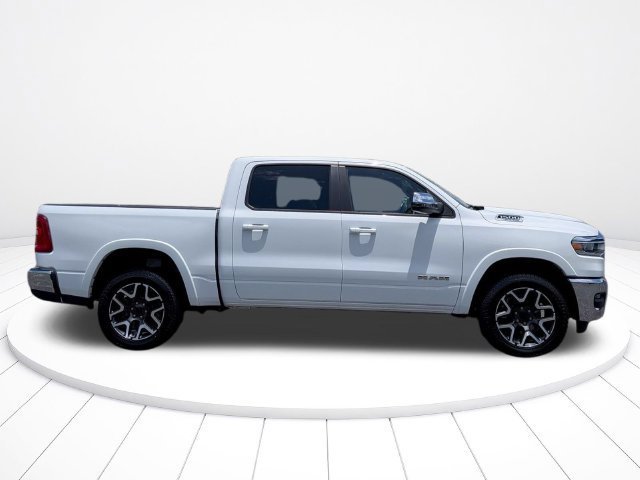 Used 2025 RAM 1500 Laramie AWD/4WD image 2