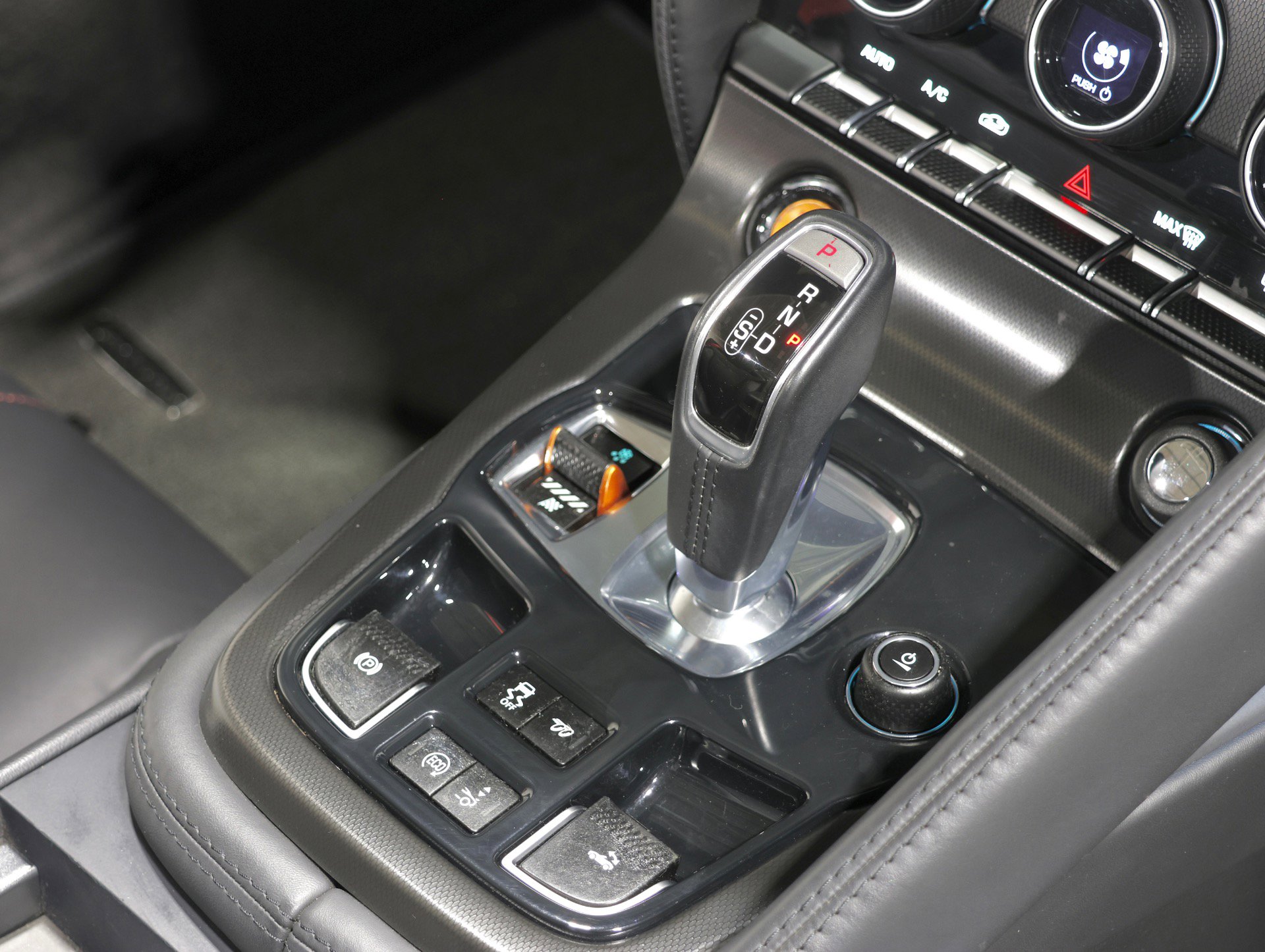 Used 2014 Jaguar F-TYPE S image 57