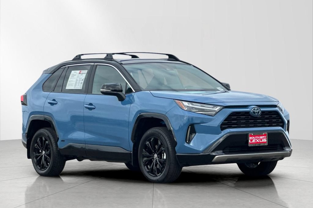 Used 2024 Toyota RAV4 XSE AWD/4WD image 8