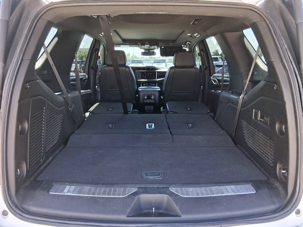 Used 2023 GMC Yukon Denali RWD image 6
