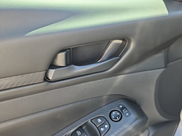Certified 2025 Nissan Altima 2.5 S FWD image 18