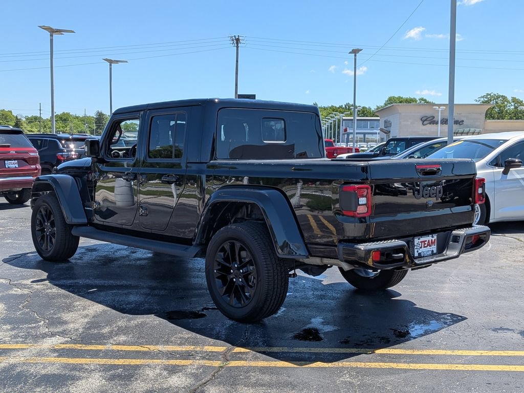 Used 2023 Jeep Gladiator Overland AWD/4WD image 5