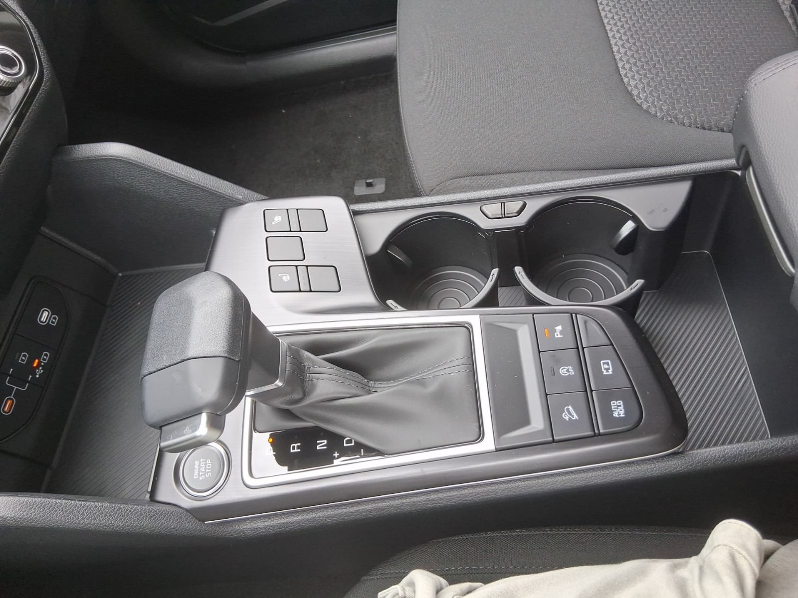 New 2026 Kia Sportage LX w/ LX Convenience Package FWD image 13