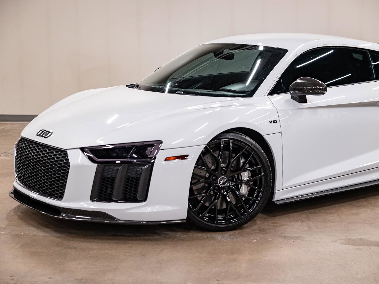 Used 2017 Audi R8 V10 plus image 17