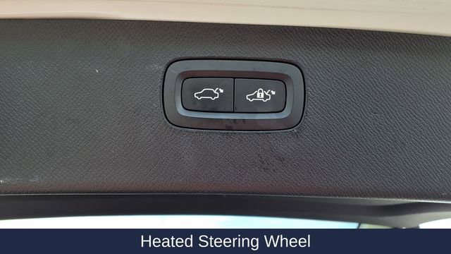 Certified 2021 Volvo XC90 T6 Momentum w/ Climate Package image 14