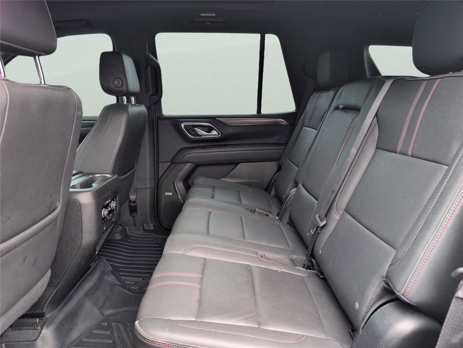 Used 2023 Chevrolet Tahoe RST w/ Luxury Package AWD/4WD image 35