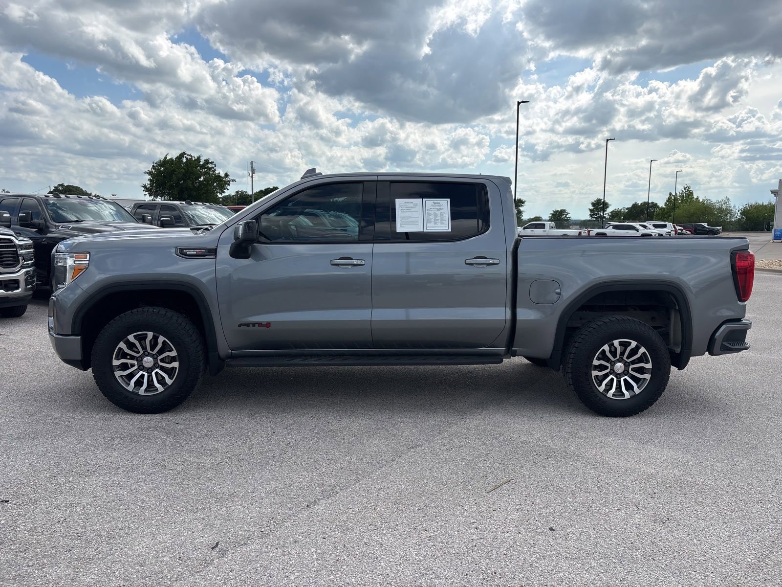 Used 2021 GMC Sierra 1500 AT4 w/ AT4 Premium Package AWD/4WD image 2