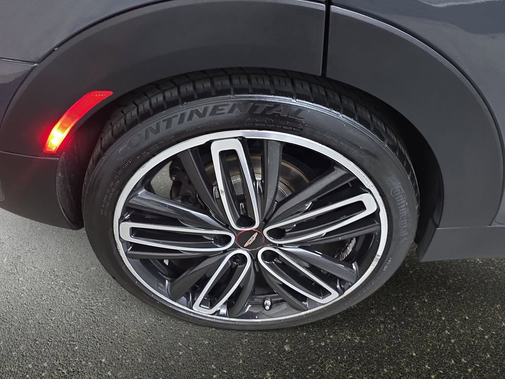 Used 2017 MINI Cooper Clubman S image 30