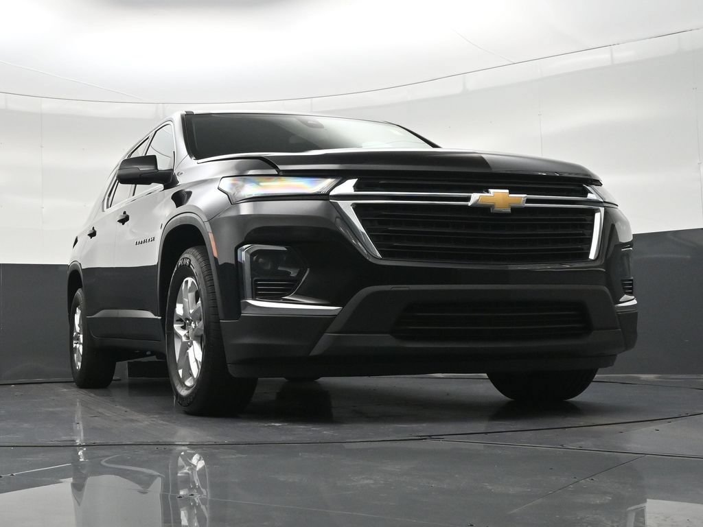 Used 2022 Chevrolet Traverse LS FWD image 27