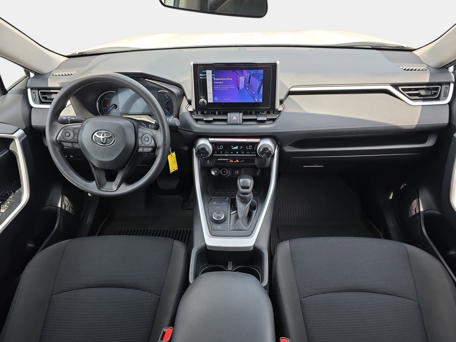Used 2025 Toyota RAV4 LE AWD/4WD image 9