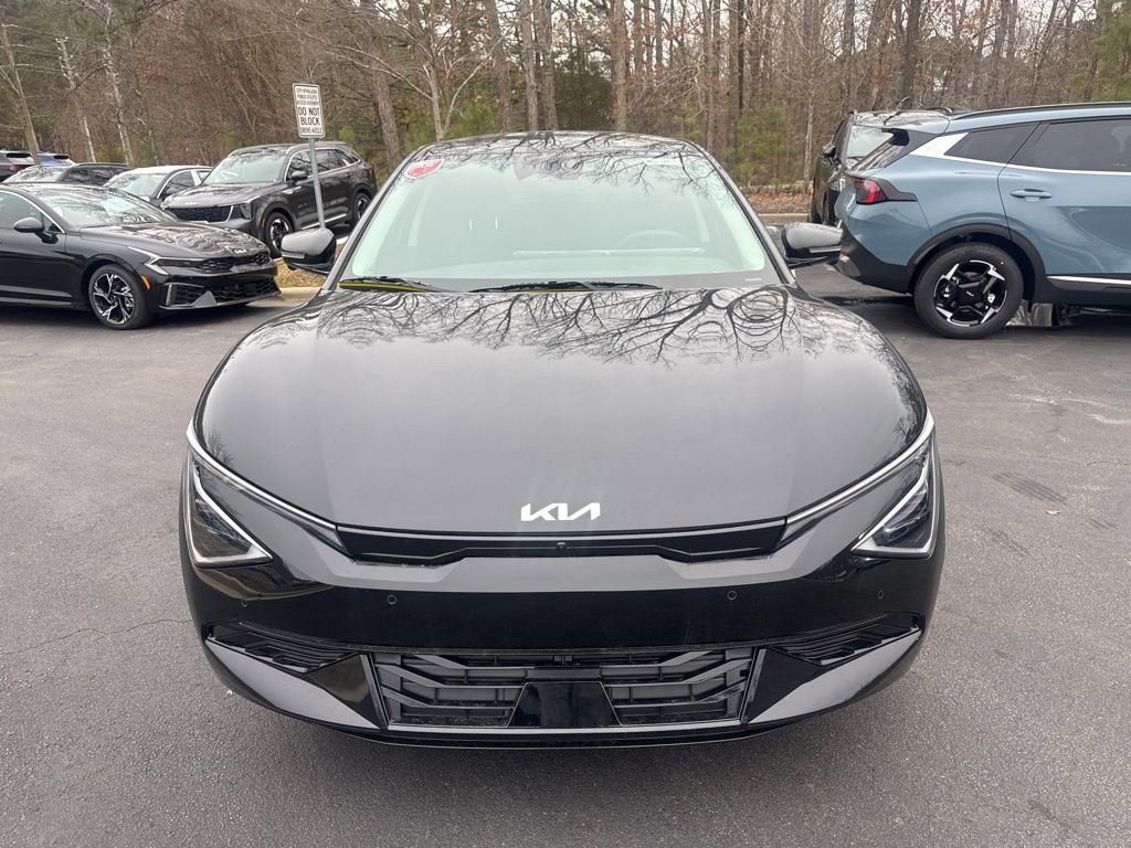 New 2025 Kia EV6 Wind image 16