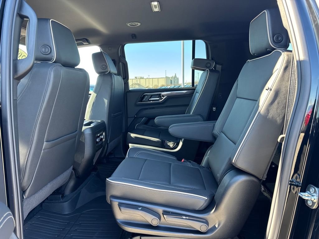 New 2026 GMC Yukon XL Elevation w/ LPO, Floor Liner Package image 14