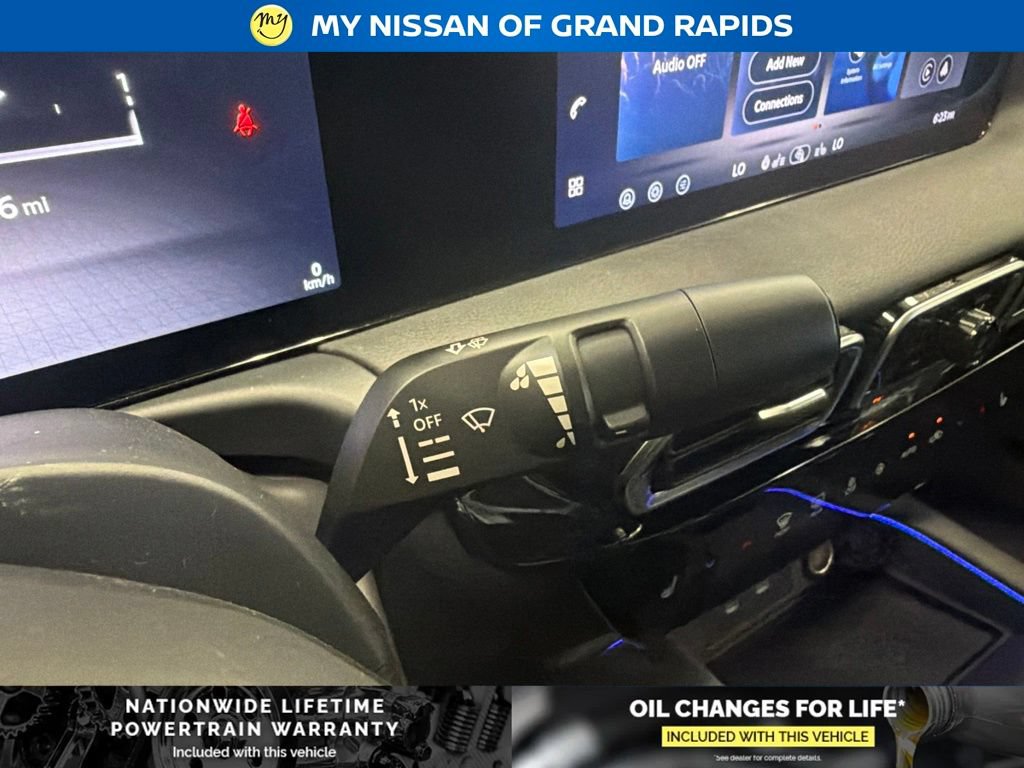 New 2026 Nissan Sentra SR w/ SR Premium Package FWD image 21