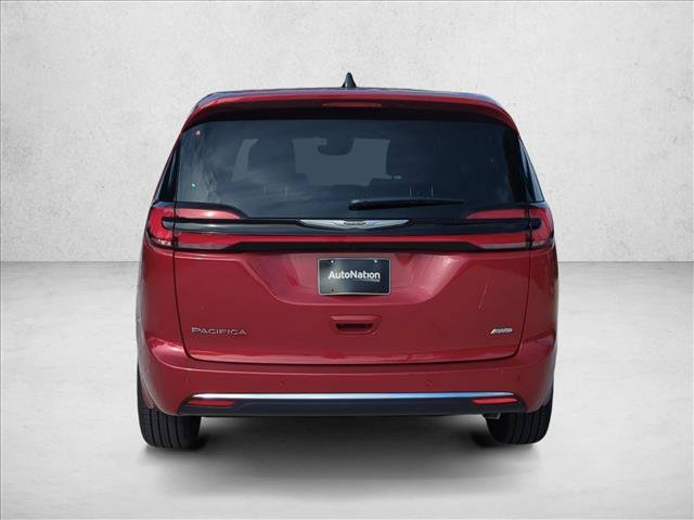 New 2025 Chrysler Pacifica Select AWD/4WD image 8