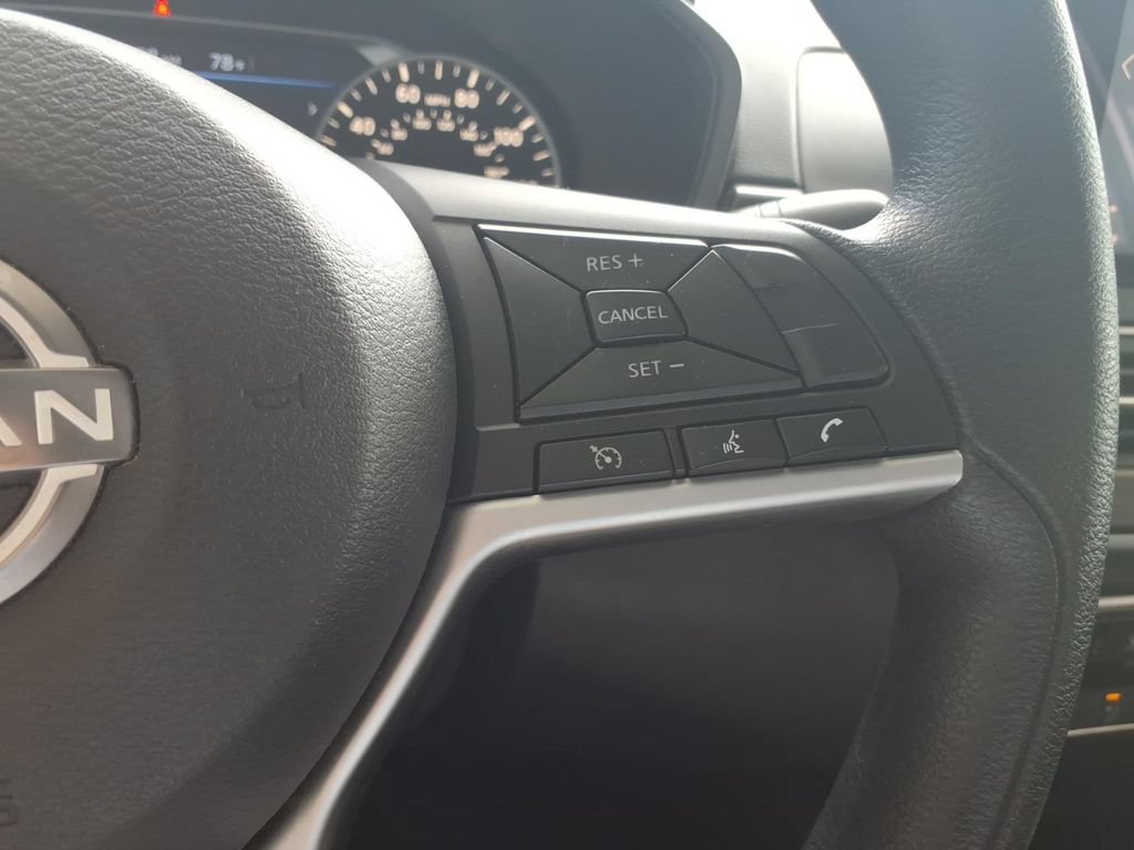 Used 2024 Nissan Altima 2.5 SV FWD image 27