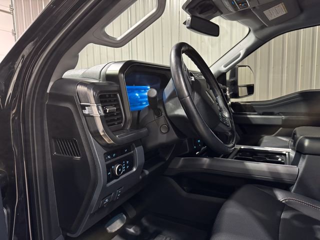 Used 2023 Ford F250 Lariat w/ Lariat Ultimate Package AWD/4WD image 11