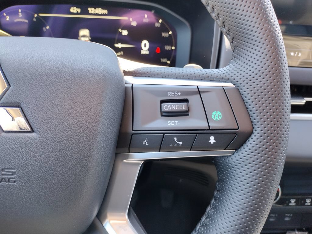 New 2026 Mitsubishi Outlander SE AWD/4WD image 30