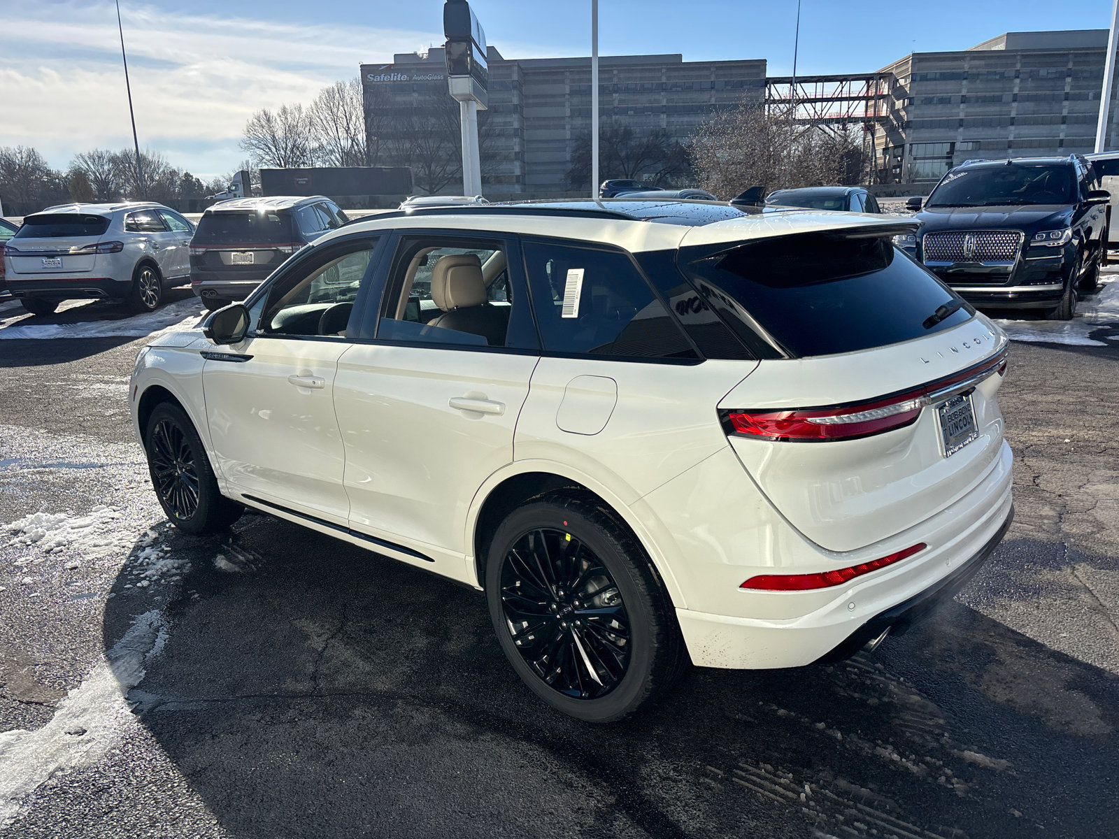 New 2026 Lincoln Corsair Reserve image 5