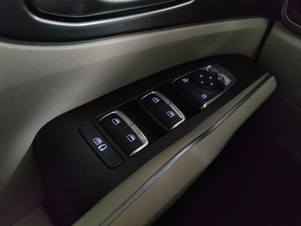 Used 2022 Kia Sorento EX w/ Panoramic Sunroof Package image 27