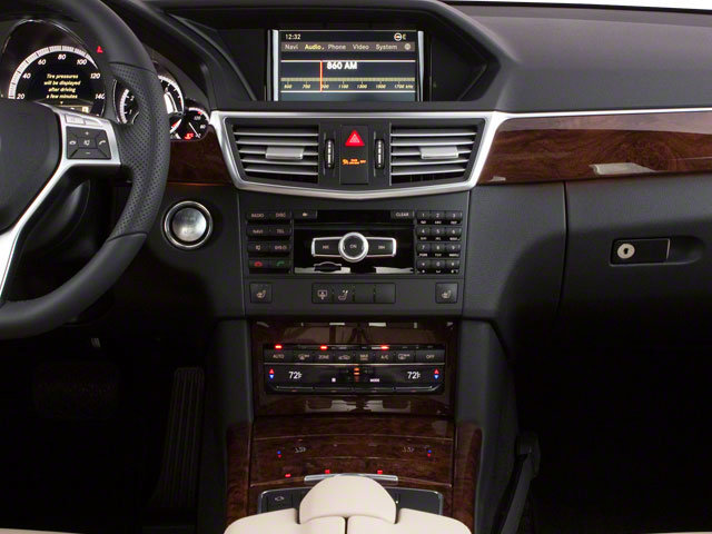 Used 2013 Mercedes-Benz E 350 4MATIC Sedan image 10