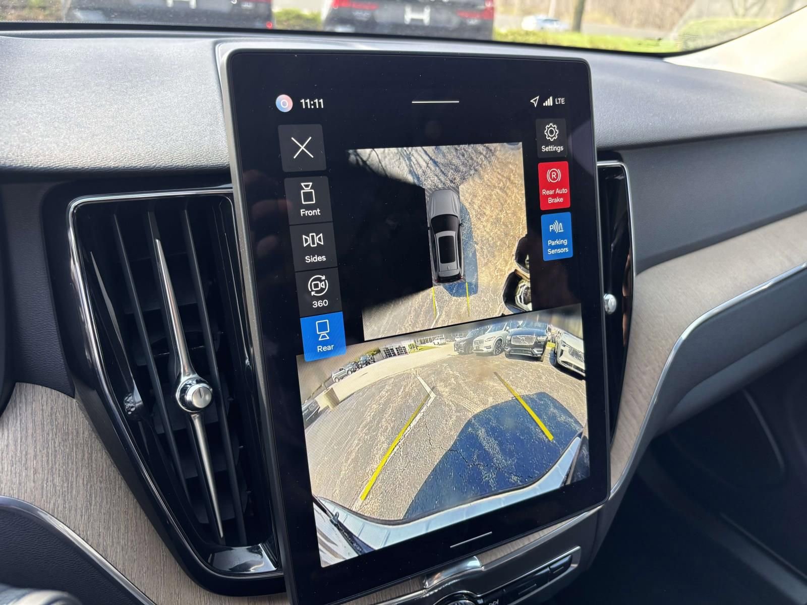 New 2026 Volvo XC60 B5 Plus AWD/4WD image 20