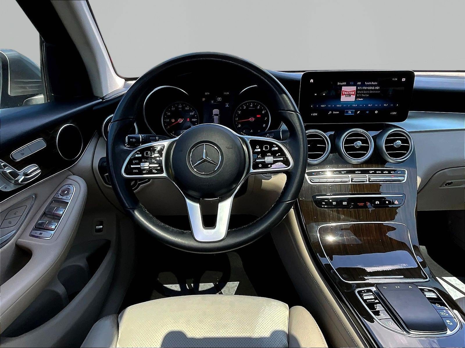 Used 2021 Mercedes-Benz GLC 300 4MATIC w/ Premium Package image 8