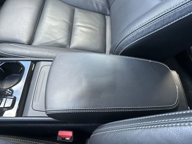 Used 2023 Volvo XC40 B5 Plus w/ Protection Package Premier image 26