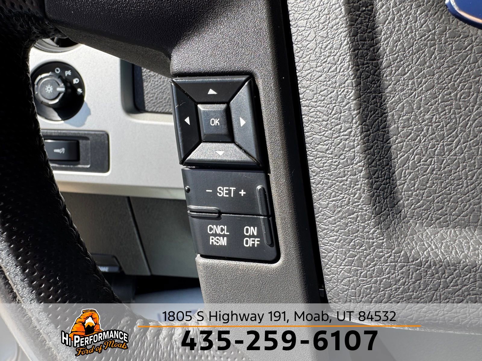 Used 2014 Ford F150 Raptor w/ Equipment Group 801A Luxury AWD/4WD image 23