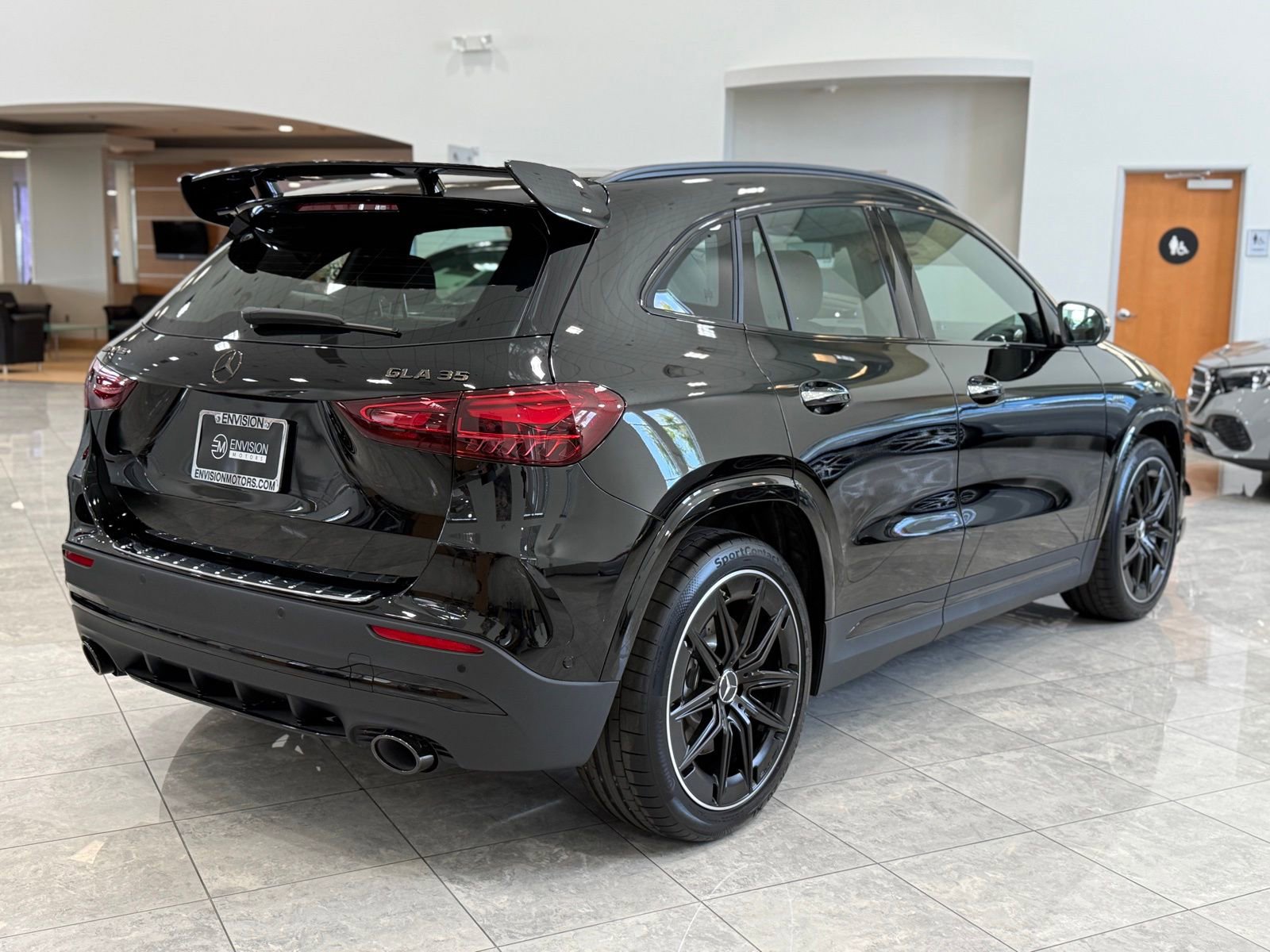 New 2026 Mercedes-Benz GLA 35 AMG 4MATIC image 11
