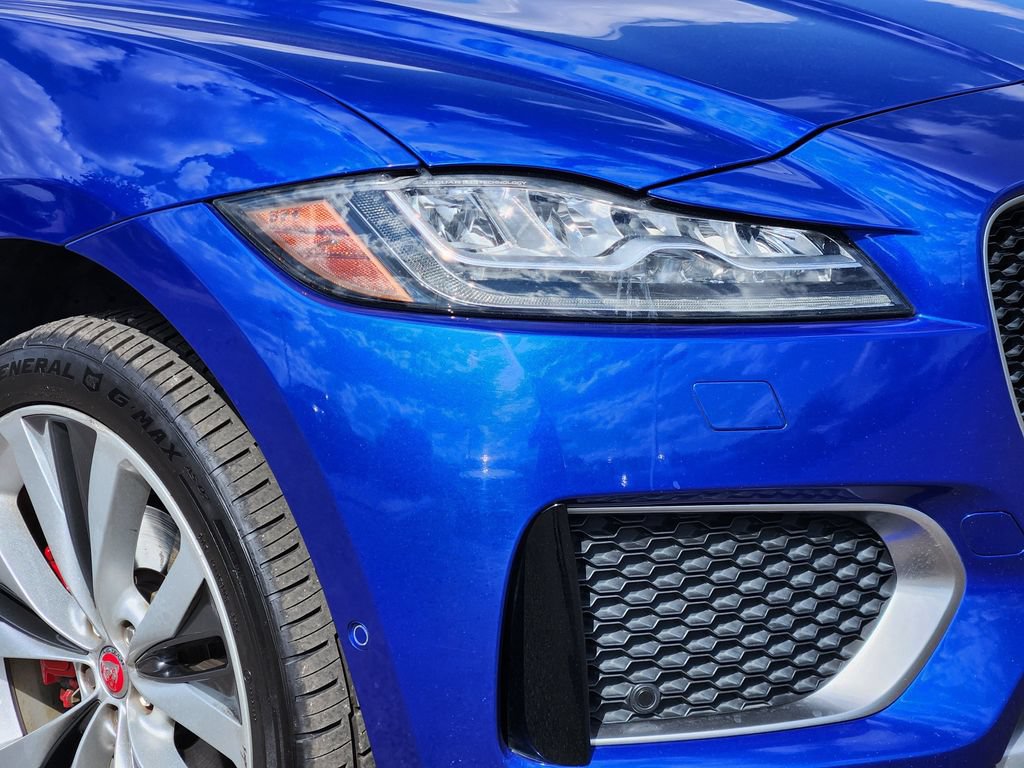 Used 2018 Jaguar F-PACE S AWD/4WD image 28