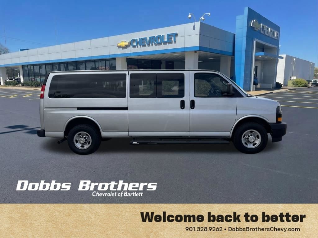 Used 2020 Chevrolet Express 3500 LS image 8