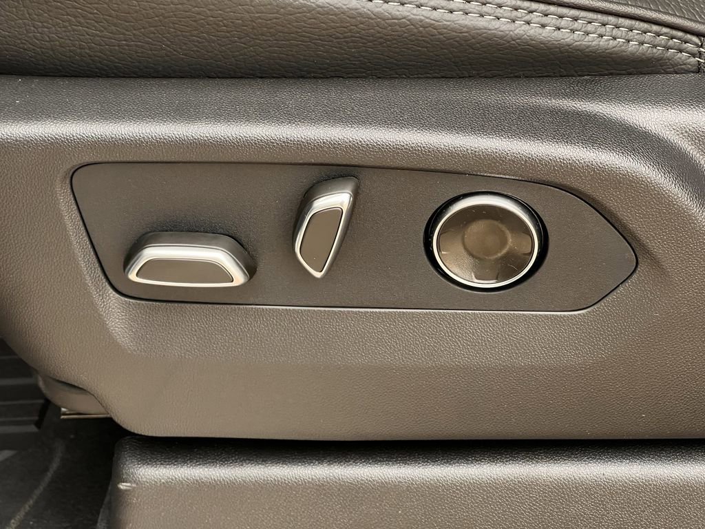 New 2026 GMC Sierra 2500 Denali w/ Denali Reserve Package image 24