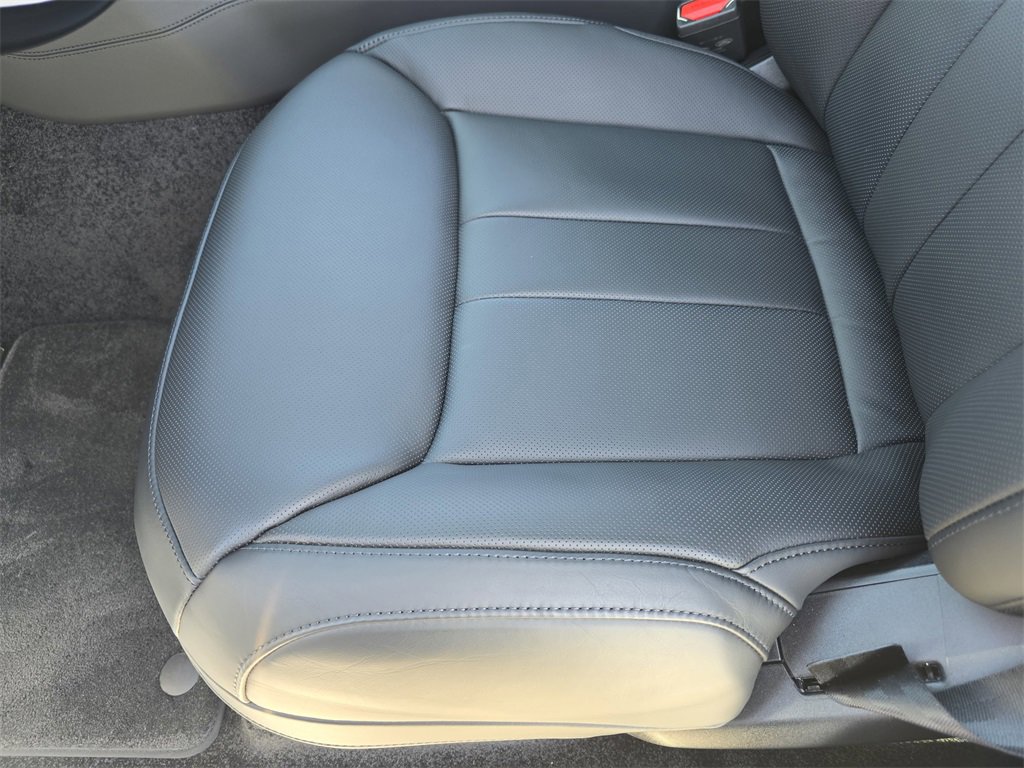 New 2026 Land Rover Range Rover Long Wheelbase SE image 31