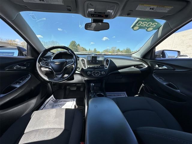 Used 2020 Chevrolet Malibu RS FWD image 19