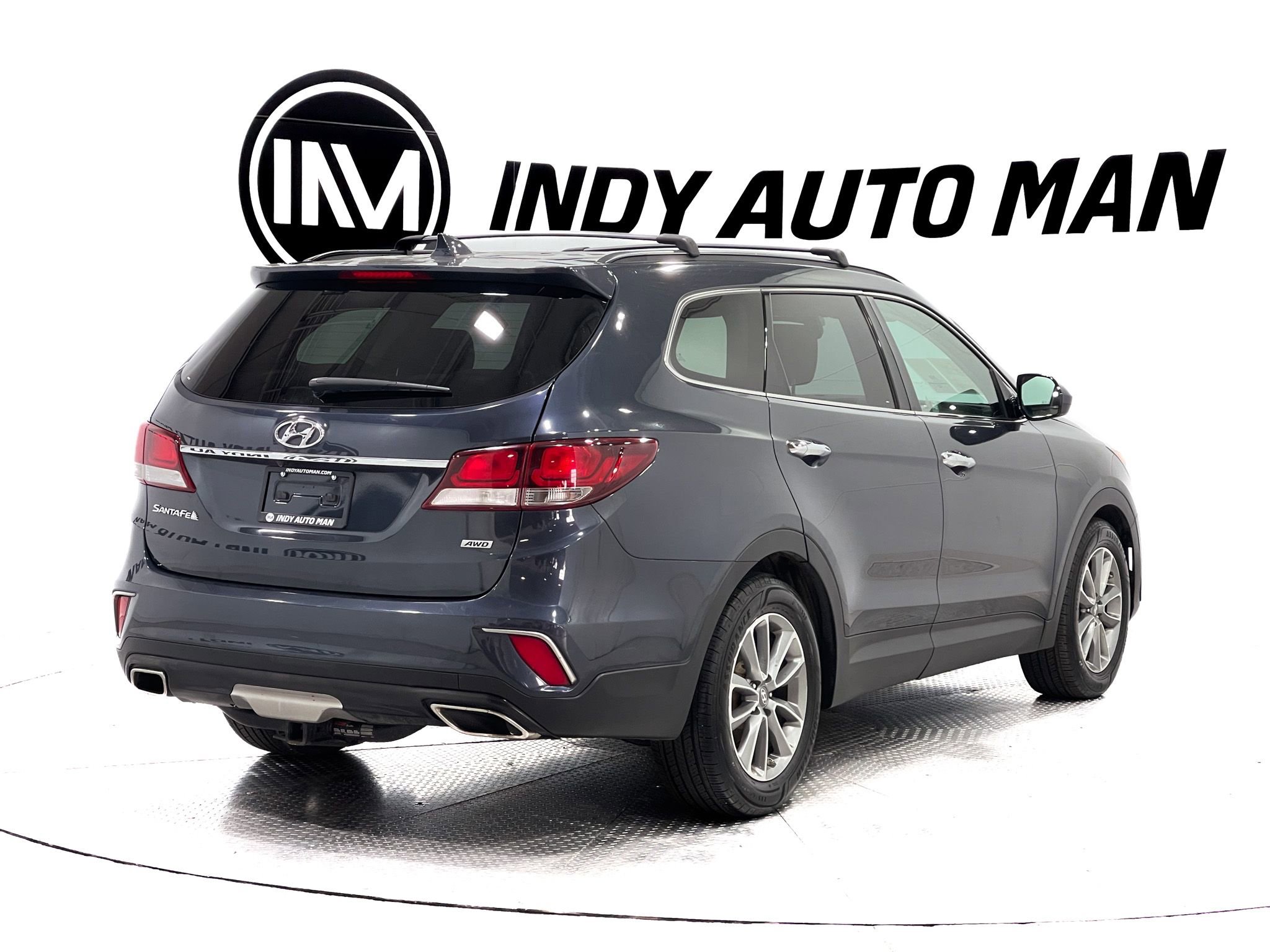 Used 2017 Hyundai Santa Fe SE w/ Cargo Package AWD/4WD image 4